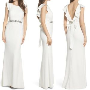 NEW ADRIANNA PAPELL Ruffle Back Belted GOWN DRESS